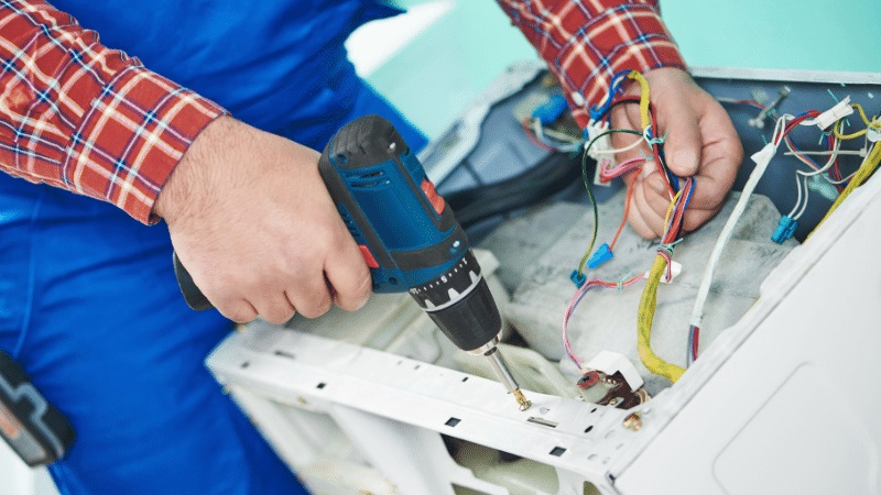 Salihli Grundig Grundig çamaşır makinesi kart tamiri – Su almama arızası orijinal parça ile giderildi. - Teknik servis örneği